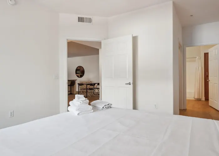 Cozysuites - Westgate With Pool 17 Apartment