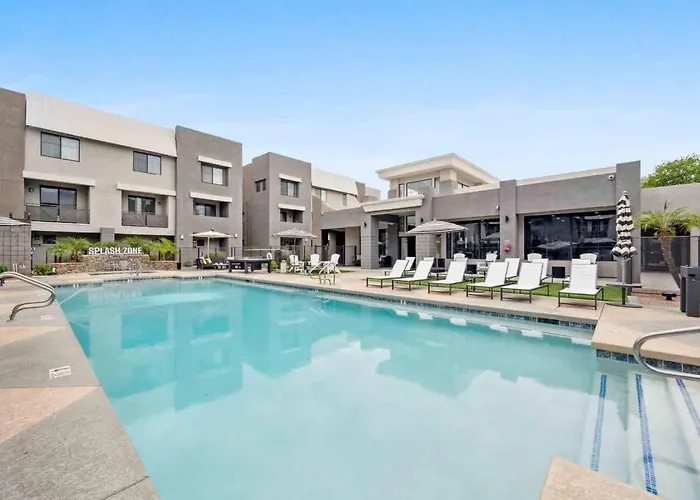 Apartment Cozysuites - Westgate With Pool 17 Glendale